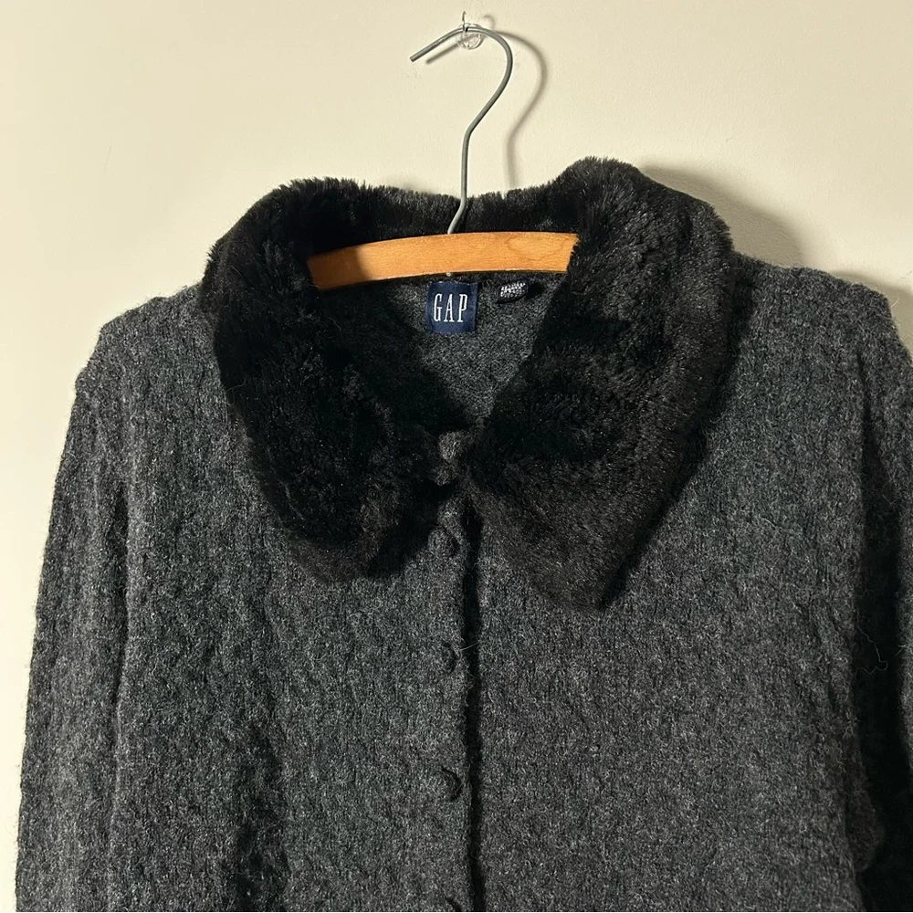 Gap Vintage 90s Faux Fur Collar Wool Cardigan Womens XL Grey Black - Picture 2 of 6